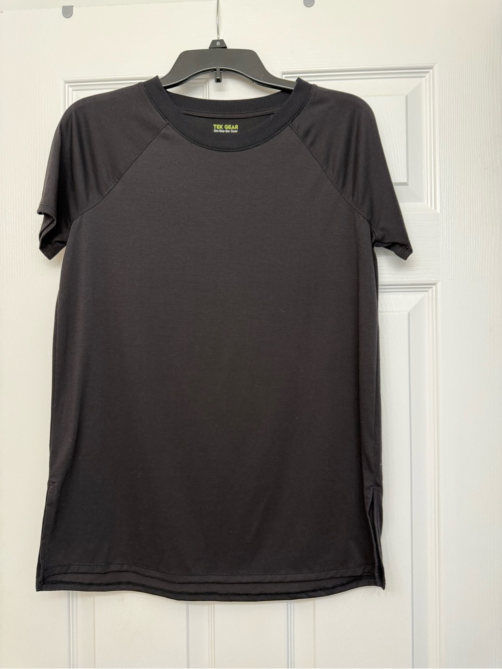 tek gear Black Short-Sleeve Performance Tee for Women
